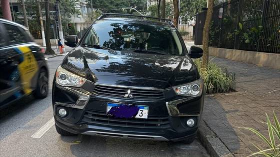 MITSUBISHI ASX 2.0 4X4 AWD 16V GASOLINA 4P AUTOMÁTICO MITSUBISHI ASX 2.0 4X4 AWD 16V GASOLINA 4P AUTOMÁTICO